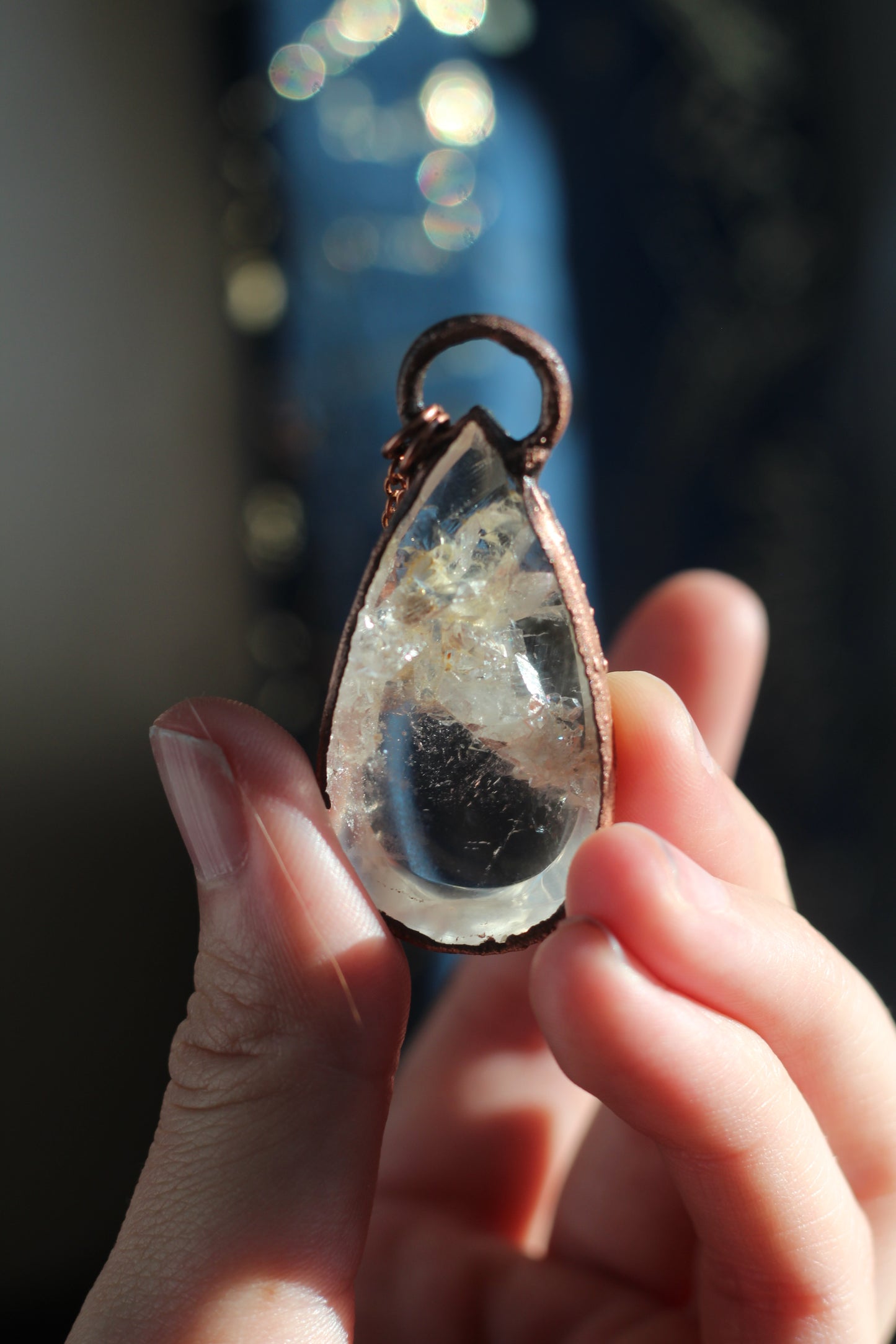 Manifestation Quartz Copper Pendant