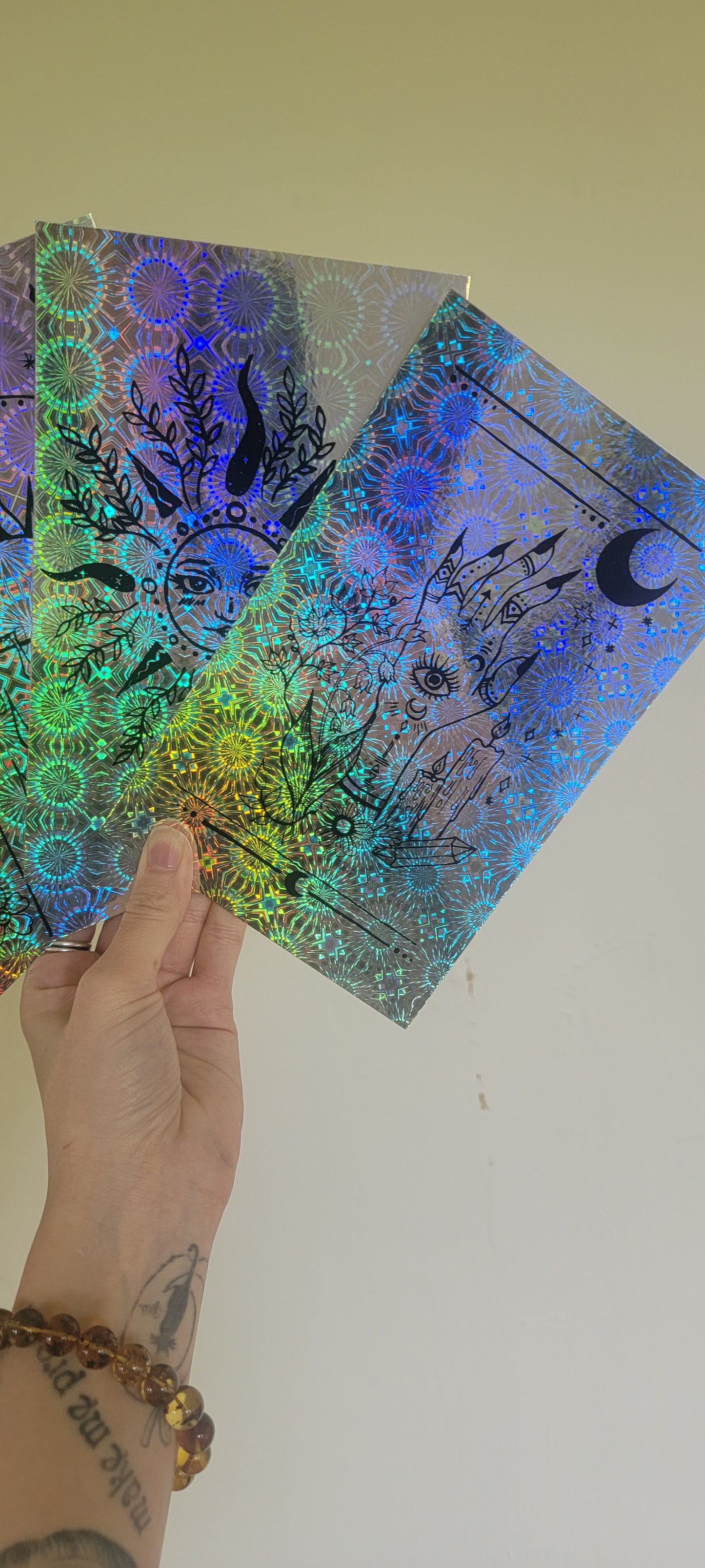 Holographic screen prints