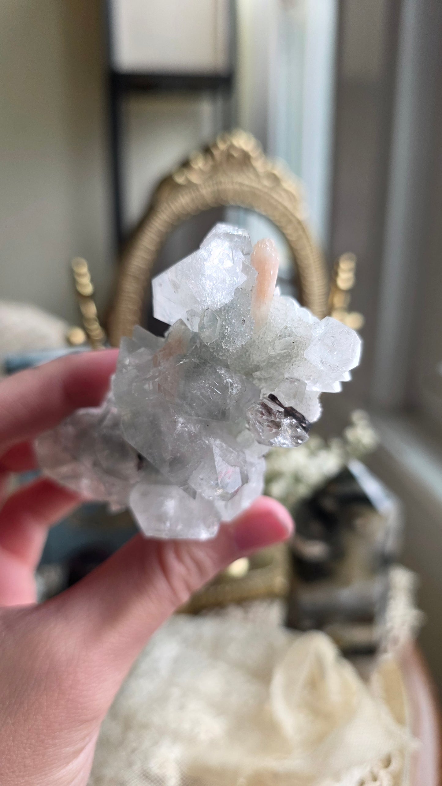 Apophyllite specimen no.5