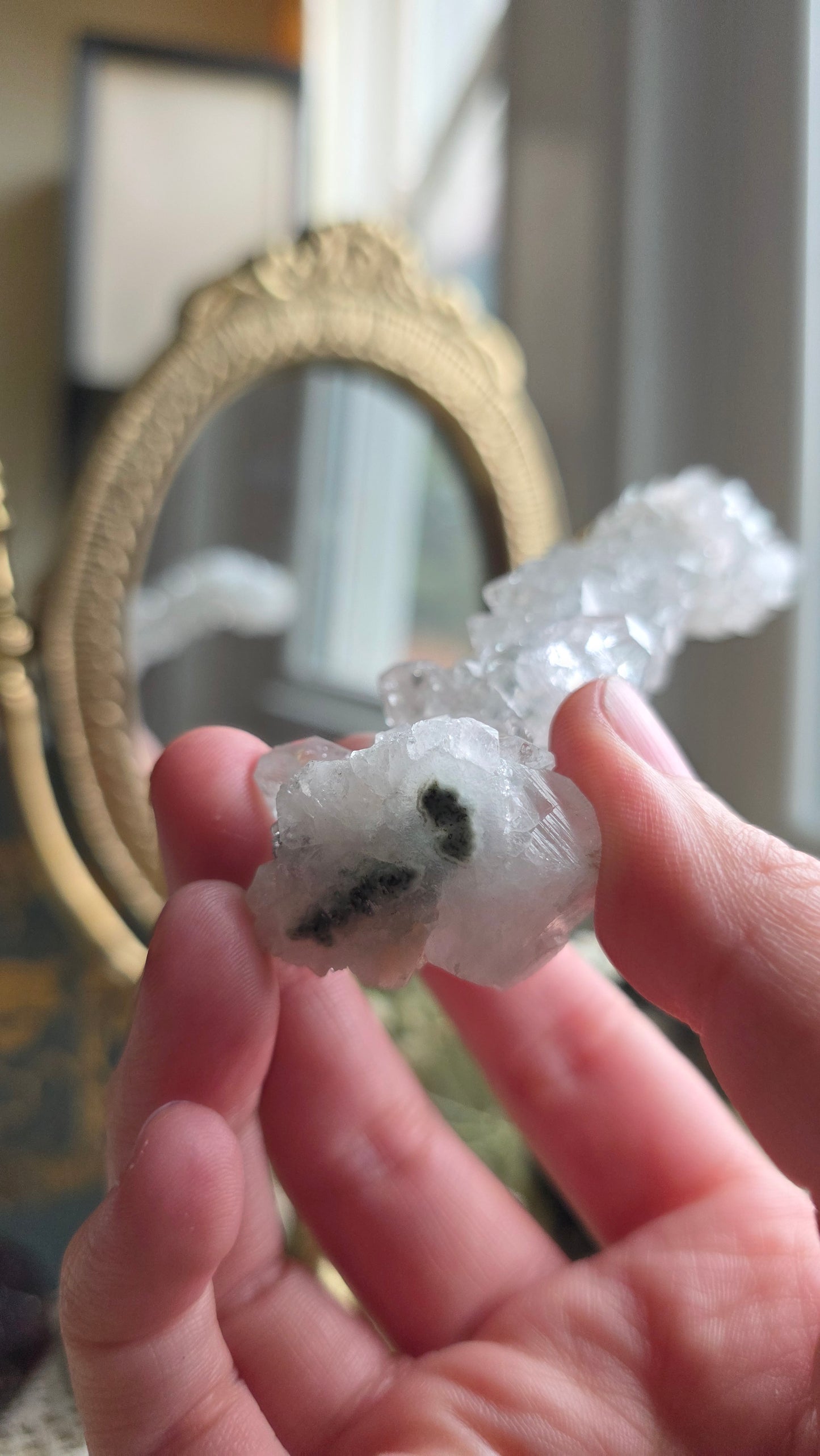 Apophyllite specimen no.8