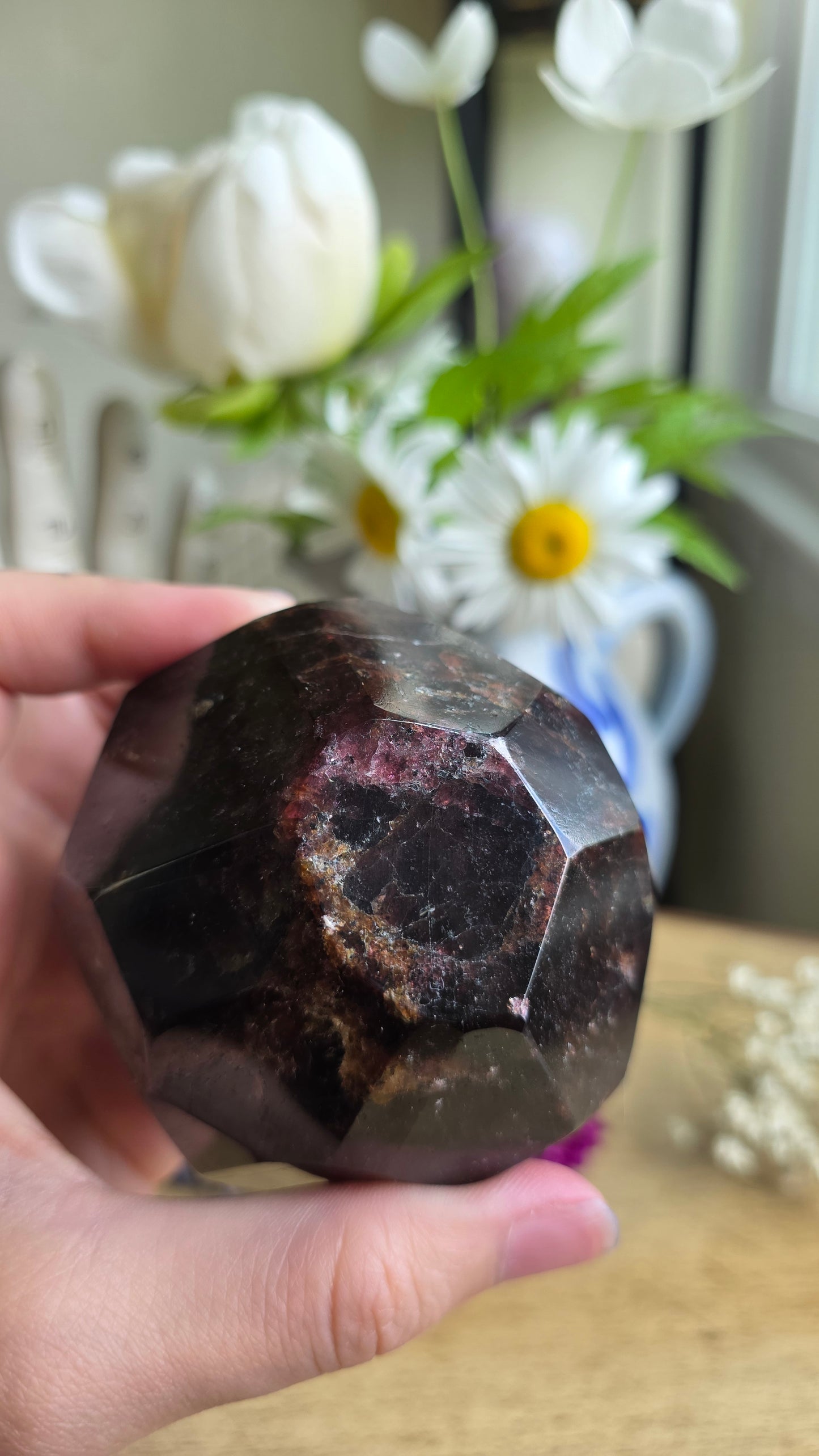 Garnet dodecahedron No.2