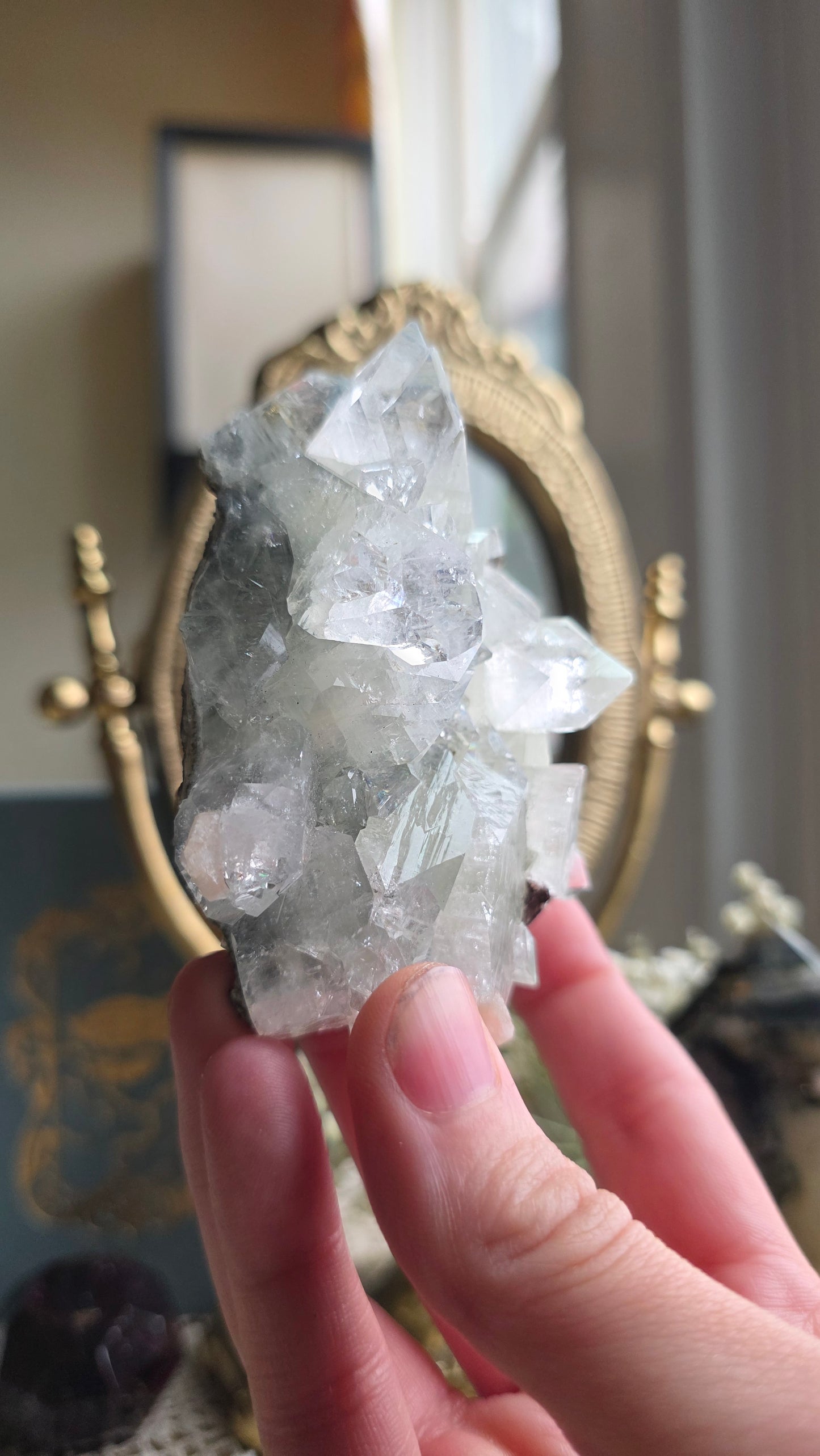 Apophyllite specimen no.9