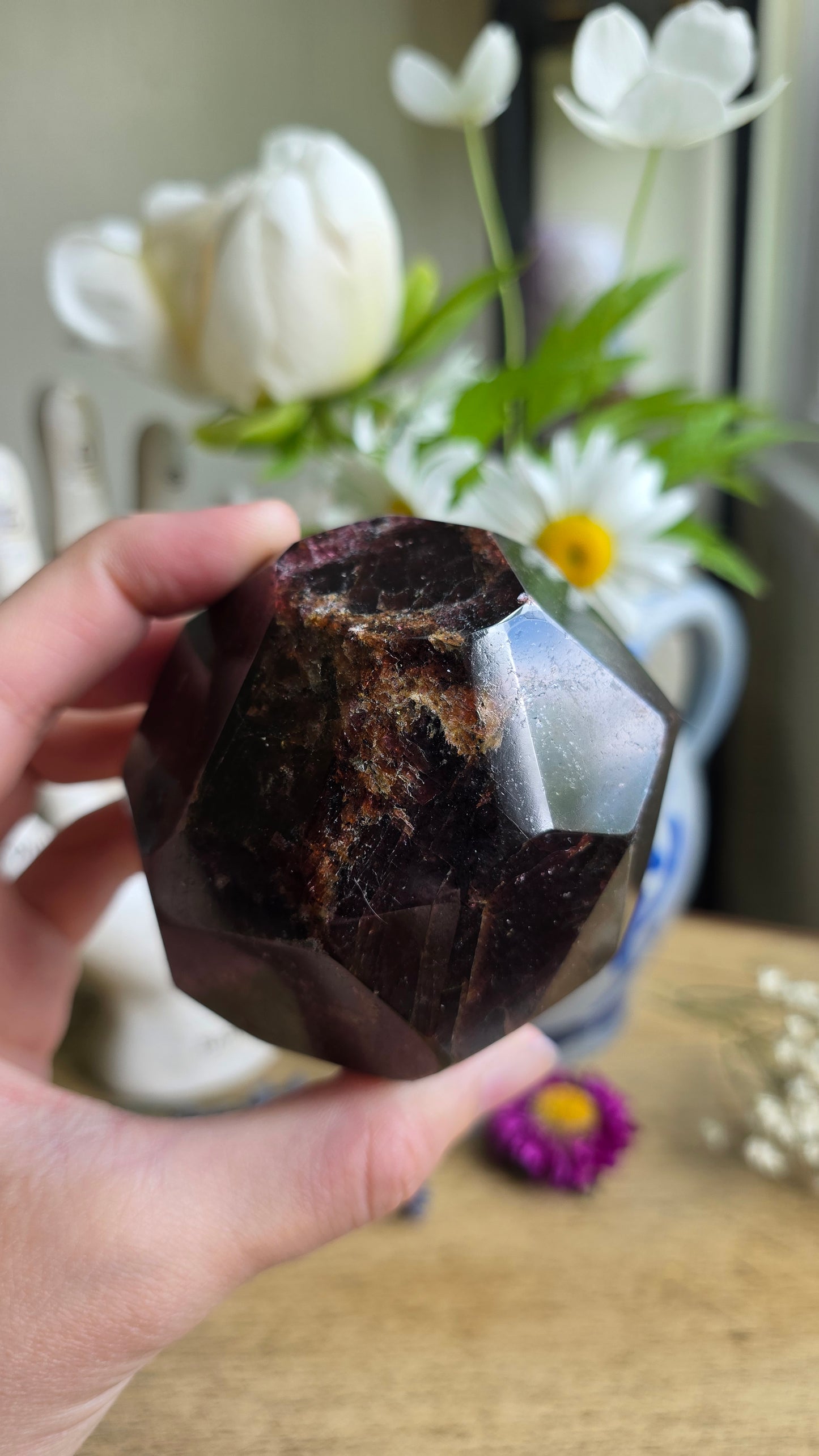 Garnet dodecahedron No.2