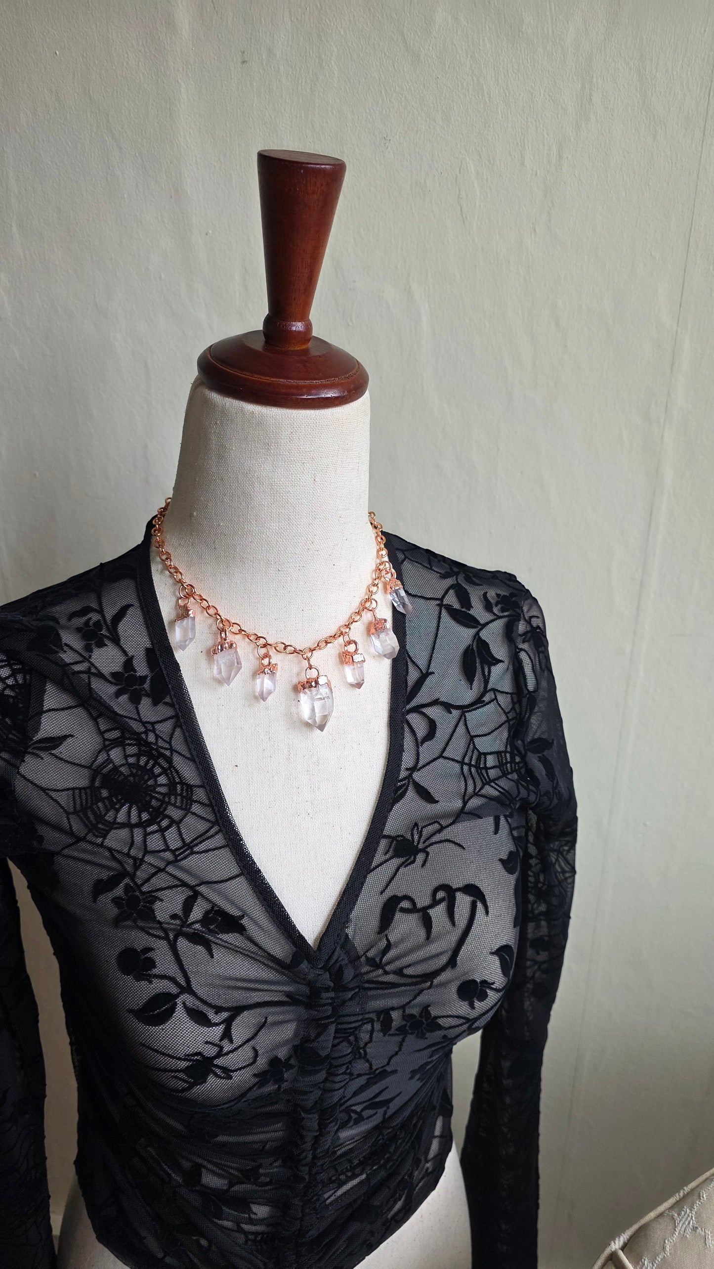 Quartz Point Copper Statement Choker