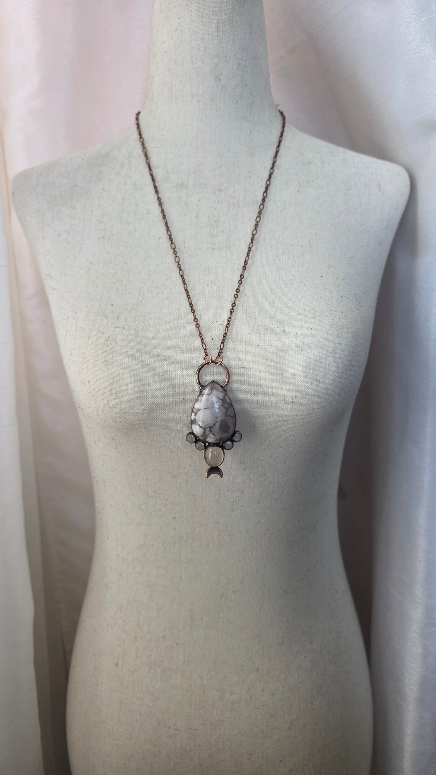 Floral Love: Flower Agate with Moonstone and Rose Quartz