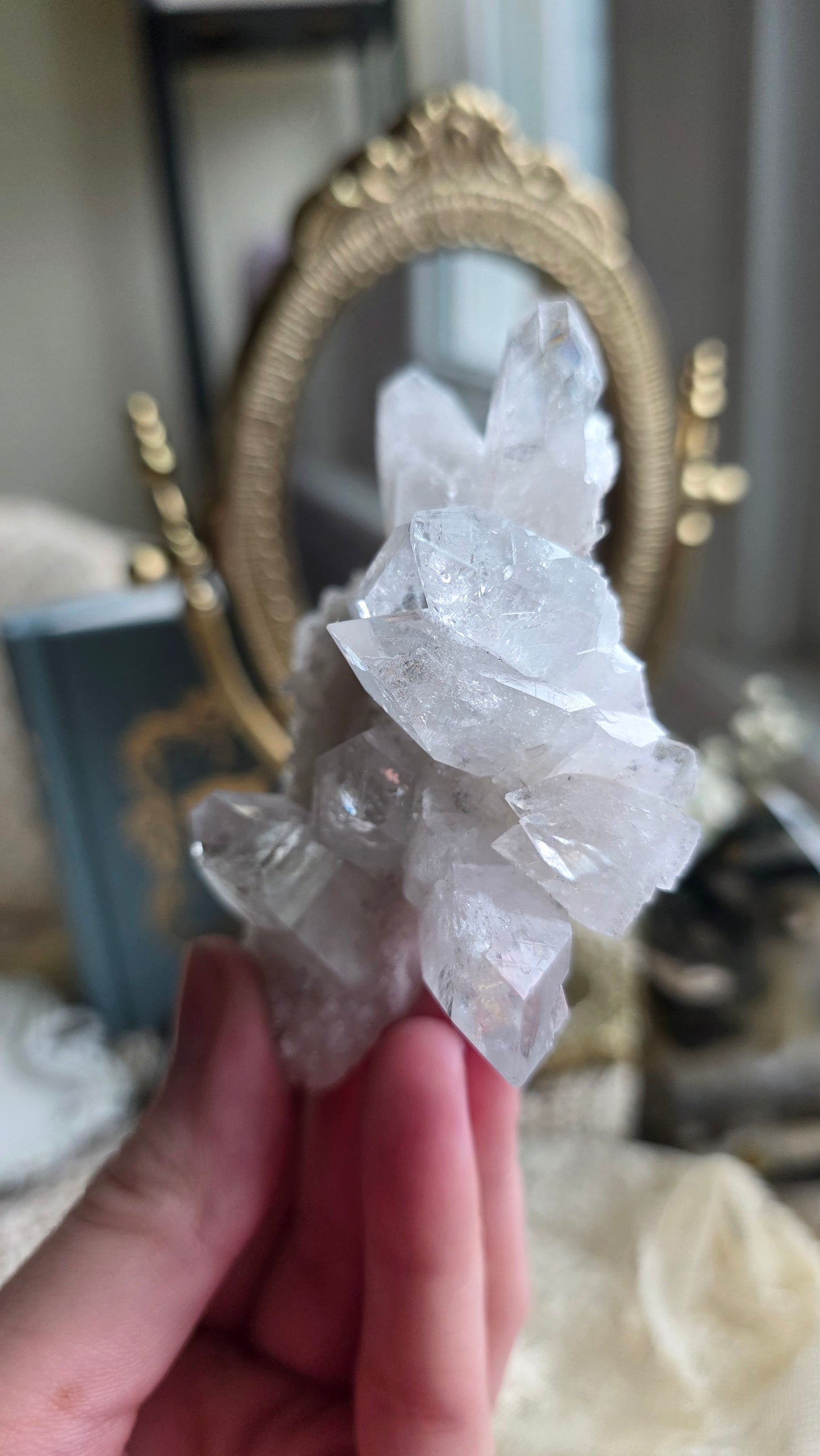 Apophyllite specimen no.7