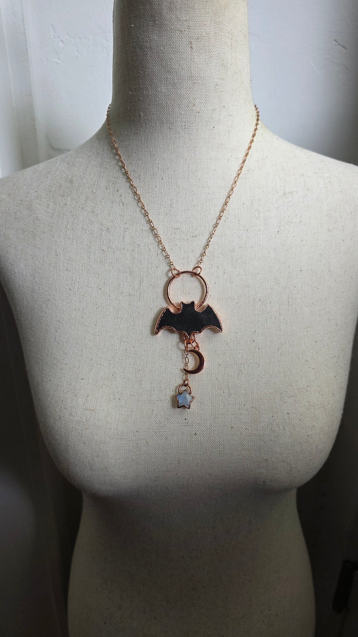 jdrewsilvers and xtwii collaboration: Silver Sheen Obsidian Bat Copper Necklace