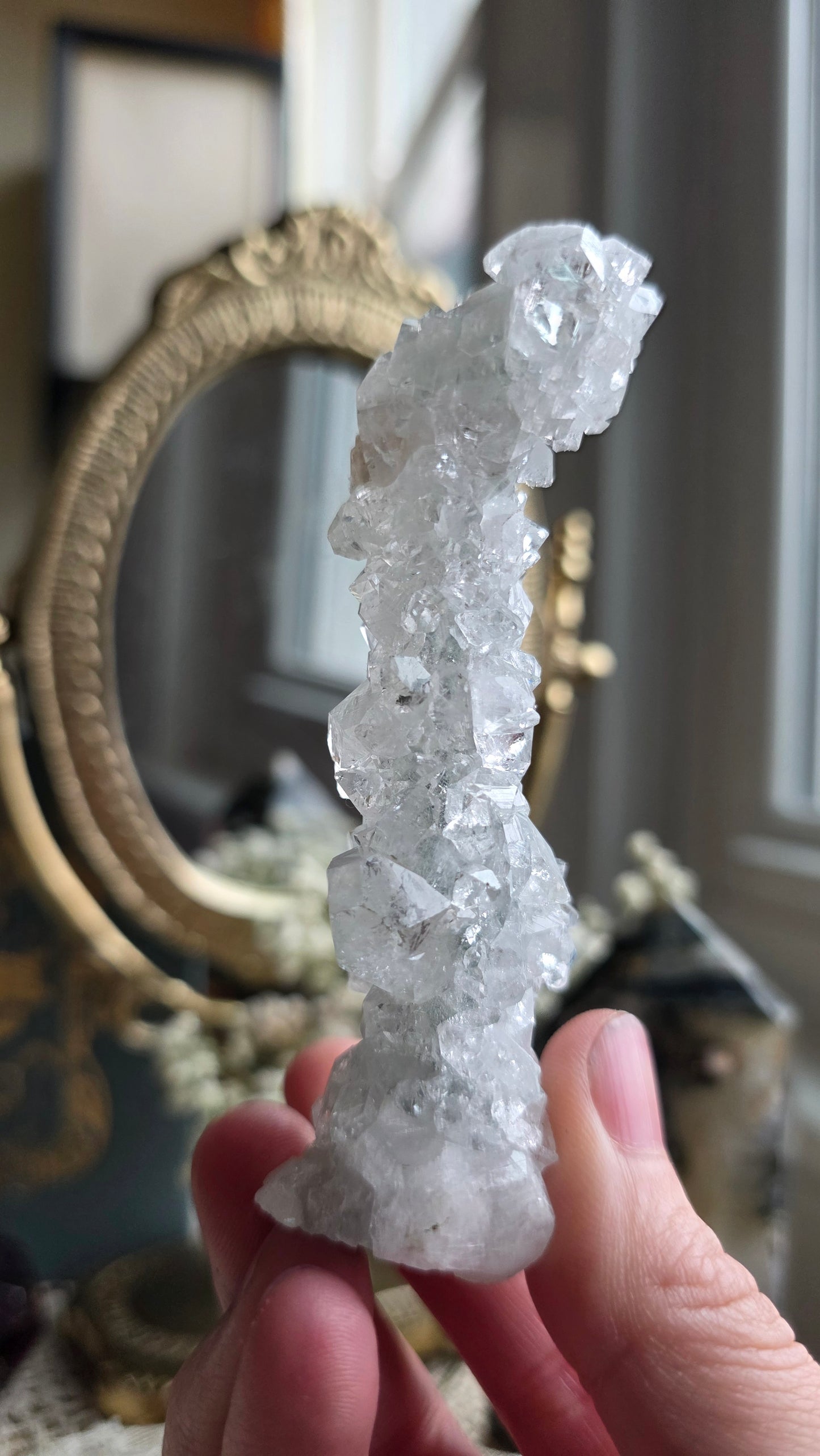 Apophyllite specimen no.8