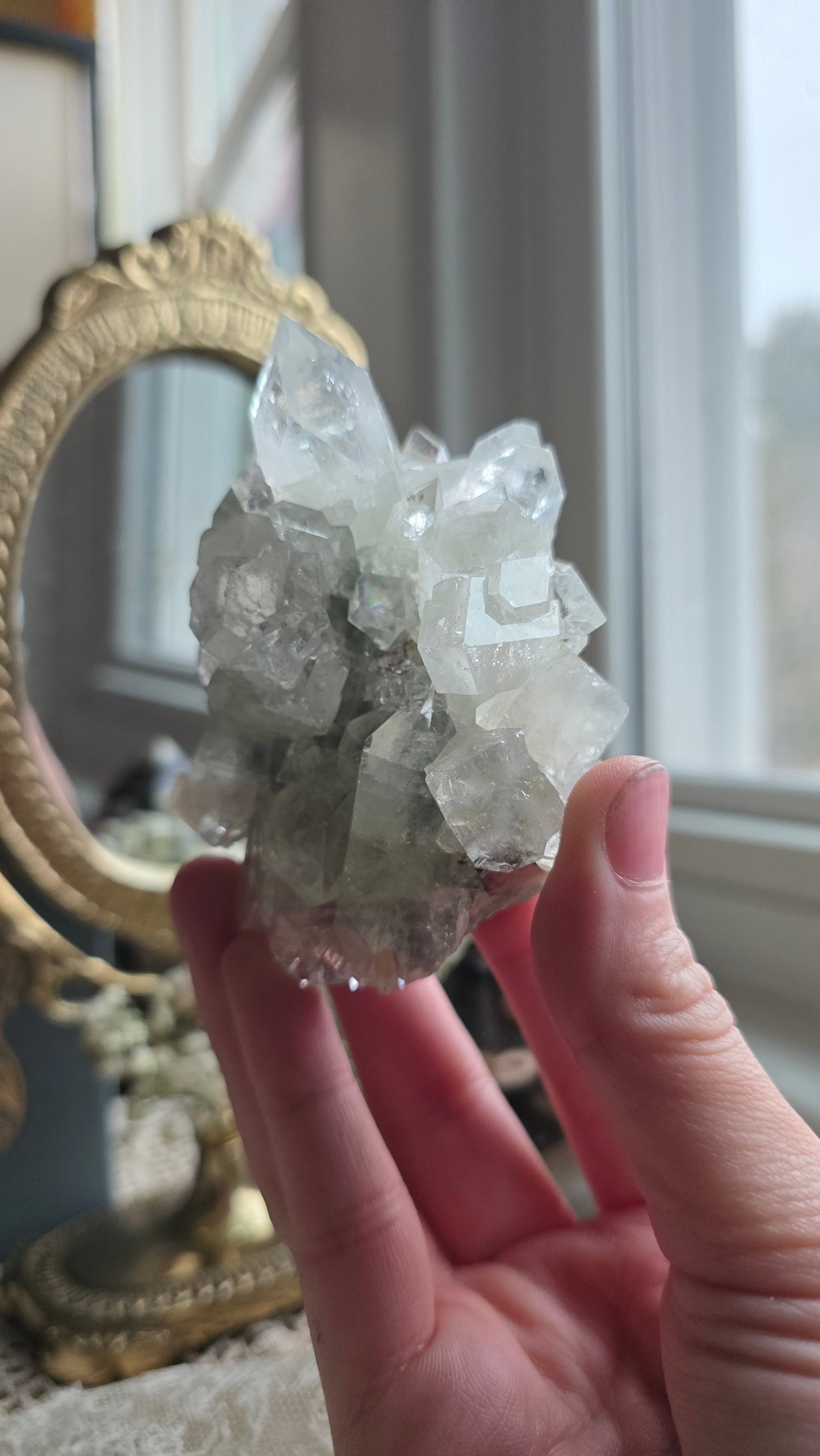 Apophyllite specimen no.9