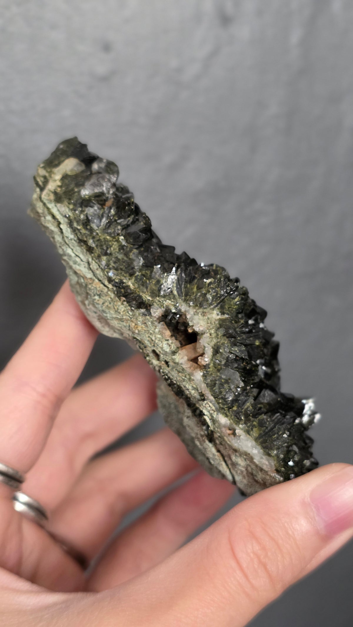 Epidote in Quartz