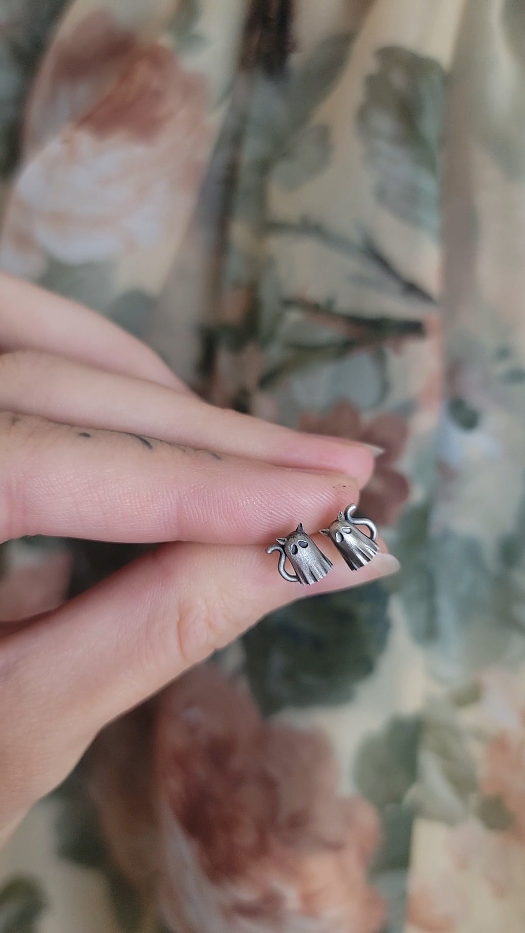 Sheet ghost kitty sterling silver post earrings