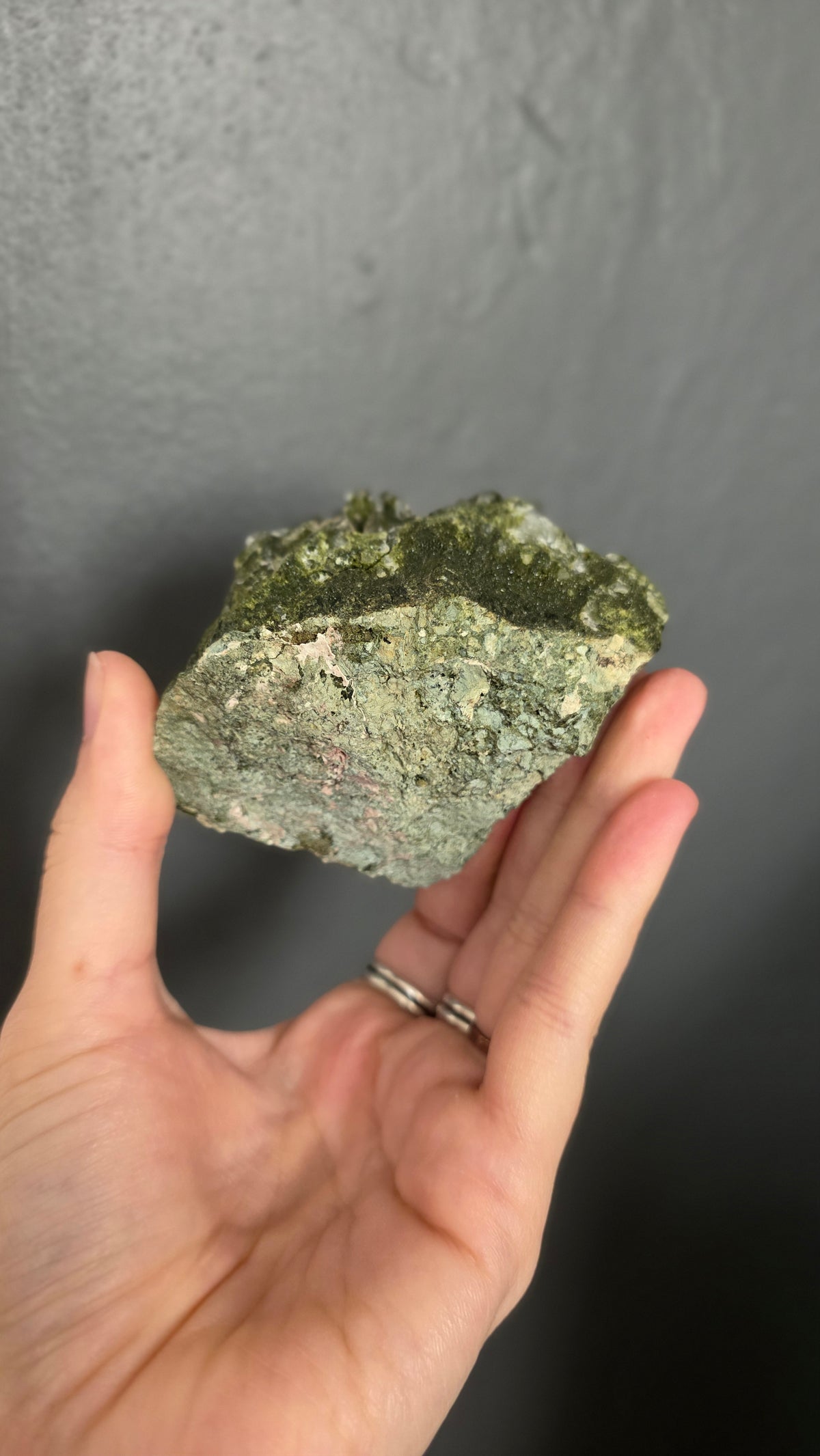 Epidote in Quartz