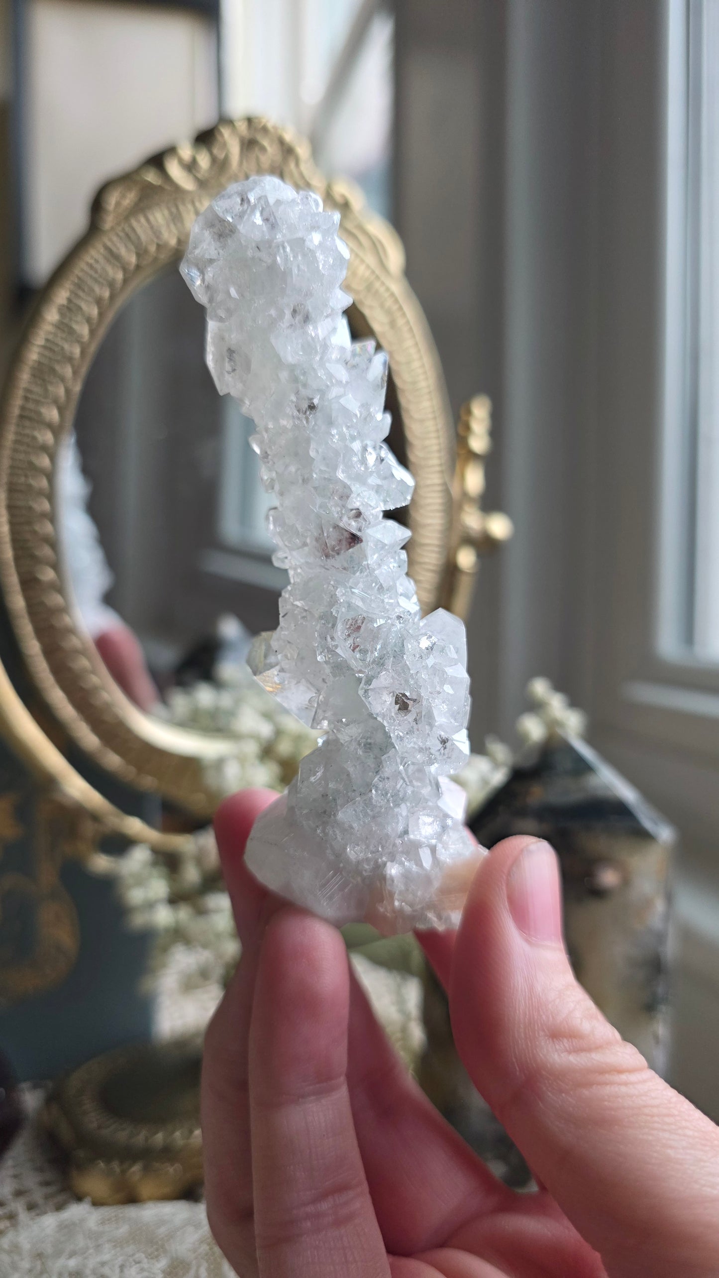 Apophyllite specimen no.8