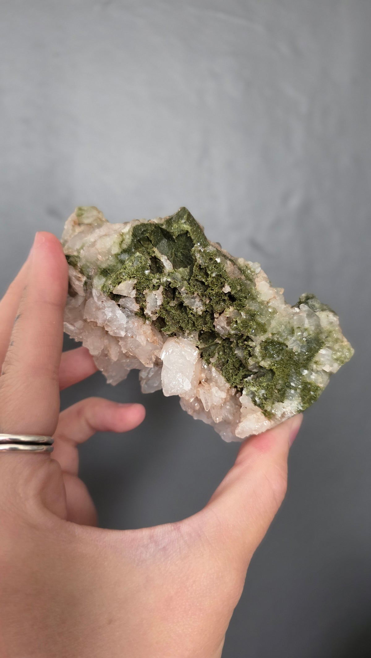 Epidote in Quartz