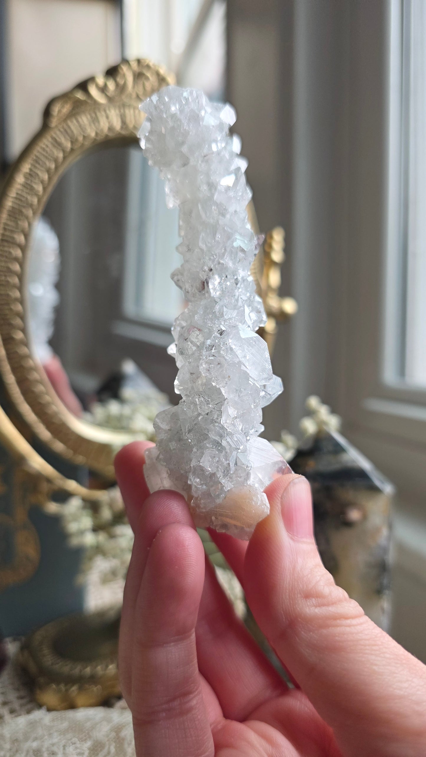 Apophyllite specimen no.8