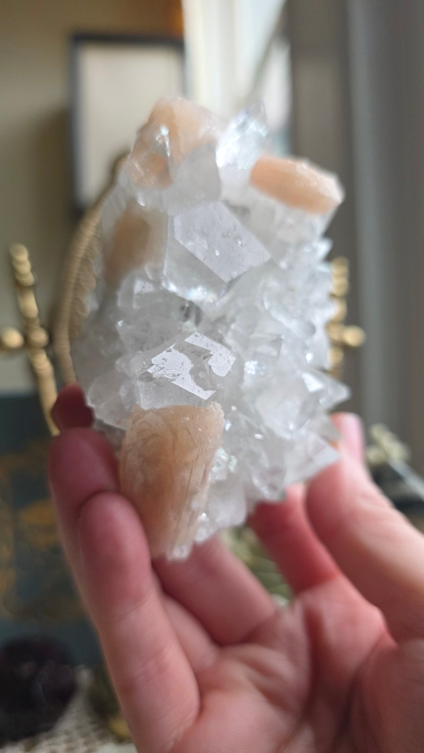 Apophyllite specimen no.10