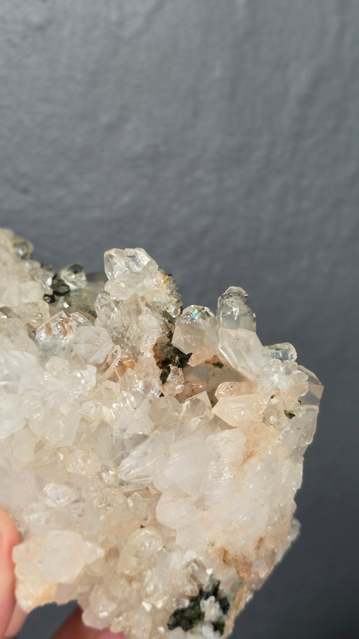 Epidote in Quartz