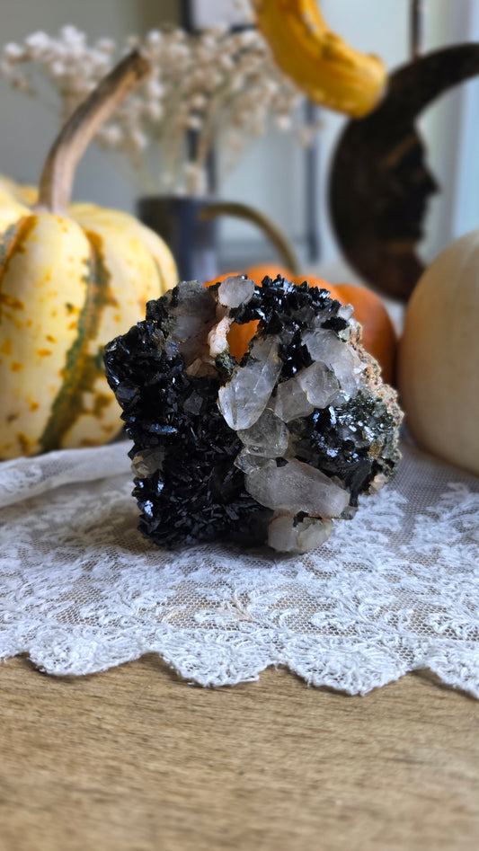Epidote in Quartz
