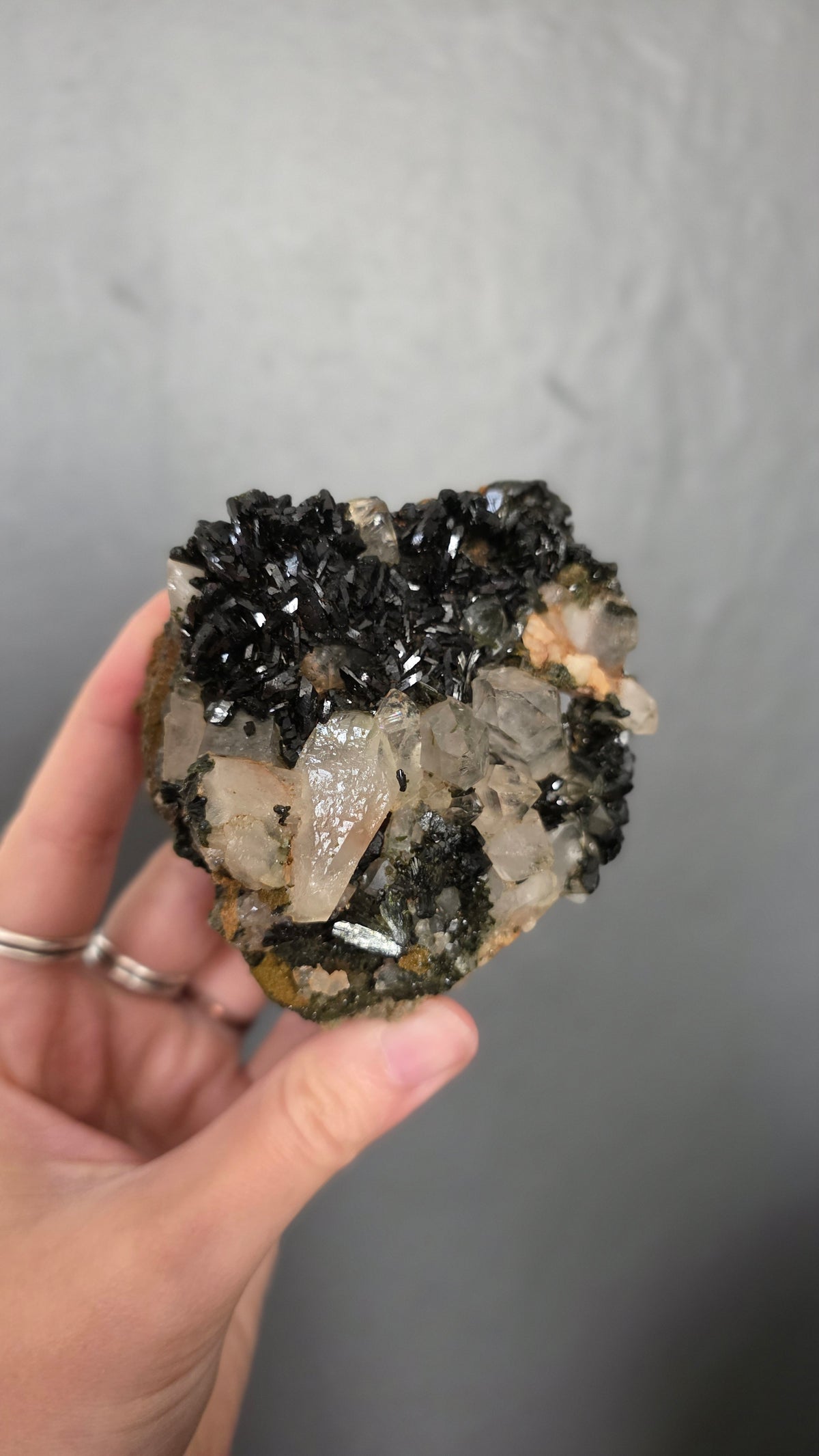 Epidote in Quartz